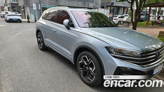 Volkswagen Touareg 3.0 TDI Prestige — пробег 624 км — фото 3 из 5