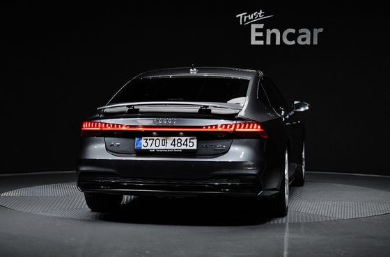 Audi A7 55 TFSI e Quattro Premium — пробег 8 605 км — фото 4 из 5