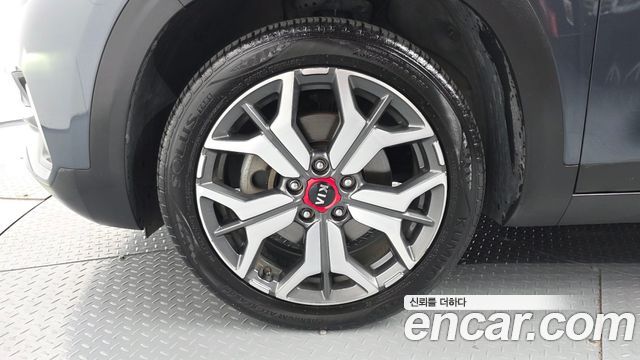 Kia Seltos из Кореи Encar