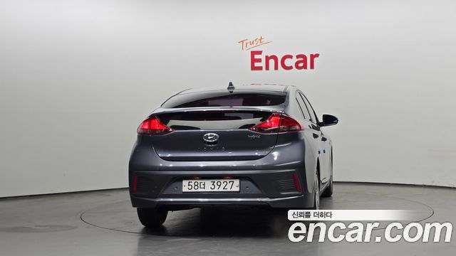 Hyundai Ioniq из Кореи Encar