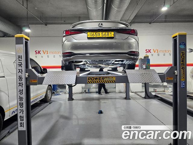 Lexus ES из Кореи Encar