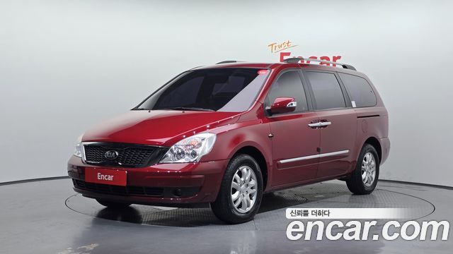 Kia Carnival New Carnival Limousine GLX — пробег 103 786 км — фото 1 из 5