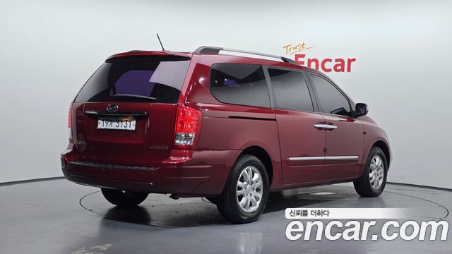 Kia Carnival New Carnival Limousine GLX — пробег 103 786 км — фото 2 из 5