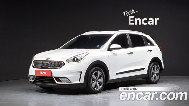 Kia Niro Prestige — пробег 188 611 км — фото 1 из 5