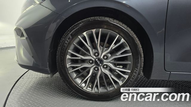 Kia K3 из Кореи Encar