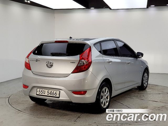 Hyundai Accent Diesel WIT 1.6 VGT Smart — пробег 161 000 км — фото 4 из 5