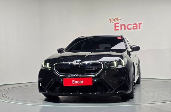 BMW M5 M5 Touring — пробег 5 181 км — фото 3 из 5