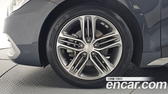 Hyundai Grandeur 2.4 Premium — пробег 47 808 км — фото 5 из 5
