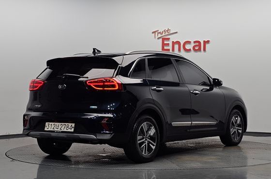 Kia Niro 1.6 HEV Noblesse Special — пробег 40 893 км — фото 2 из 5