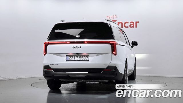 Kia Carnival из Кореи Encar