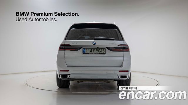 BMW X7 xDrive 40i Design Pure Excellence 7-Seater — пробег 8 660 км — фото 4 из 5