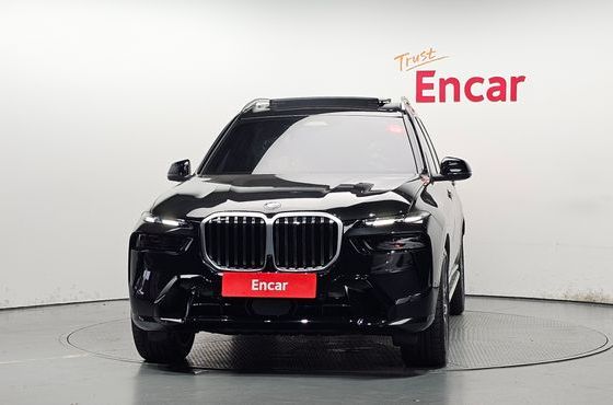 BMW X7 xDrive 40i M Sport 6STR — пробег 165 км — фото 3 из 5