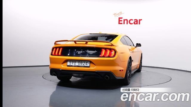 Ford Mustang Coupe — пробег 24 752 км — фото 4 из 5