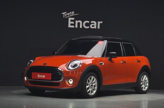 Mini Cooper 5Door HIGH 3rd — пробег 33 812 км — фото 1 из 5