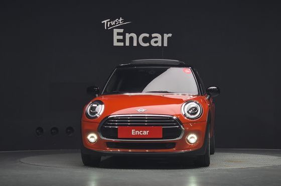 Mini Cooper 5Door HIGH 3rd — пробег 33 812 км — фото 3 из 5