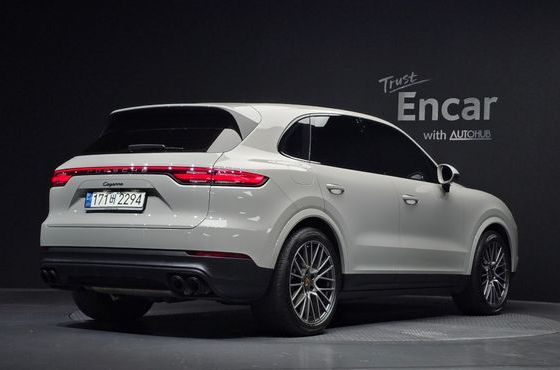 Porsche Cayenne 3.0 PLATINUM EDITION — пробег 39 935 км — фото 2 из 5
