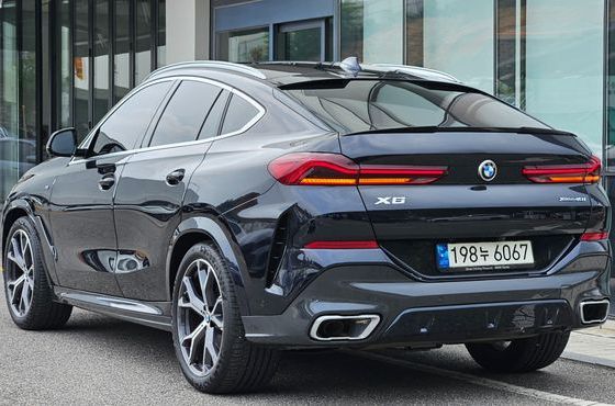 BMW X6 xDrive40i M Sport — пробег 51 663 км — фото 2 из 5