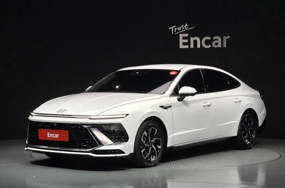 Hyundai Sonata 2.0 Exclusive — пробег 16 829 км — фото 1 из 5