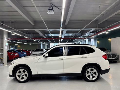 BMW X1 xDrive 18d — пробег 74 200 км — фото 4 из 5