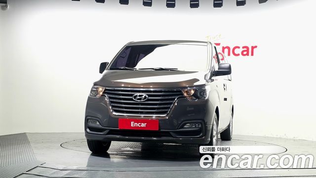 Hyundai Starex Urban 9-Seater Premium — пробег 113 263 км — фото 3 из 5