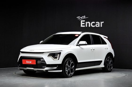 Kia Niro Signature — пробег 23 137 км — фото 1 из 5