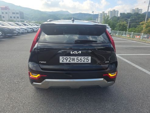 Kia Niro Signature — пробег 50 000 км — фото 3 из 5