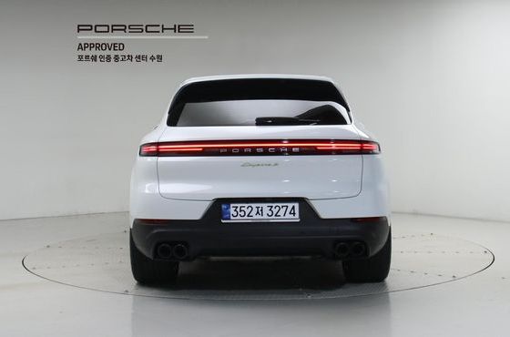 Porsche Cayenne 3.0 S E-Hybrid — пробег 11 642 км — фото 4 из 5