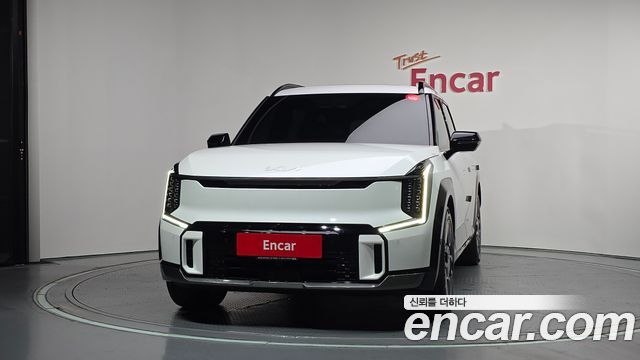 Kia EV9 Long Range 4WD GT Line — пробег 55 230 км — фото 3 из 5