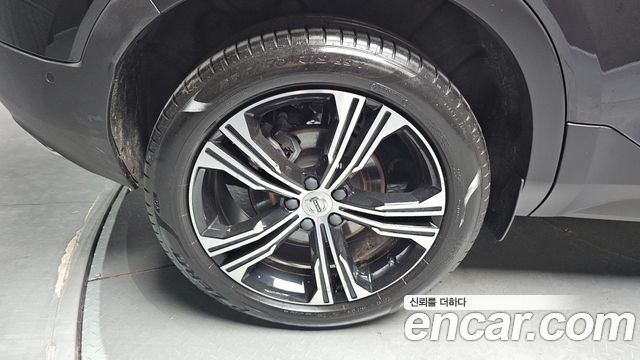 Volvo XC40 из Кореи Encar
