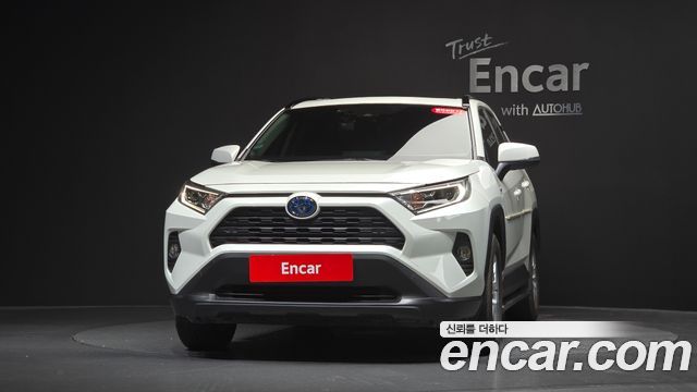 Toyota RAV4 2.5 2WD Hybrid — пробег 127 477 км — фото 3 из 5