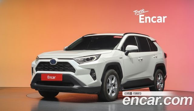 Toyota RAV4 2.5 2WD Hybrid — пробег 127 477 км — фото 1 из 5