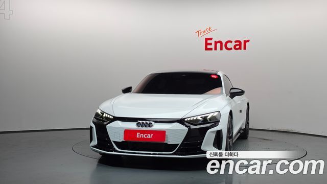 Audi e-tron GT GT quattro Premium — пробег 3 745 км — фото 3 из 5