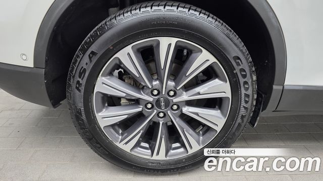 Lincoln Corsair 2.0 Reserve AWD — пробег 71 633 км — фото 5 из 5