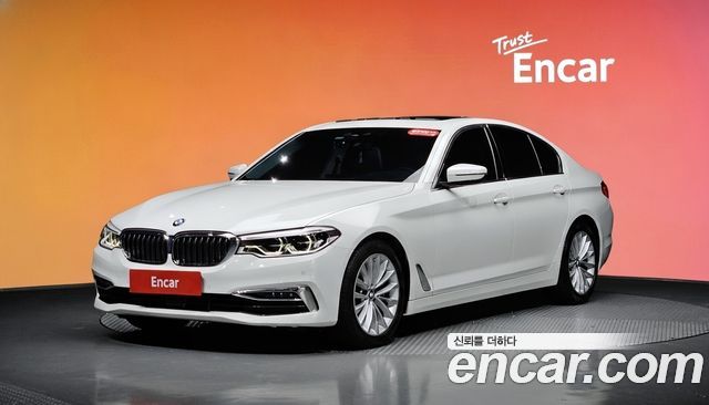 BMW 5-Series 530i Luxury Plus — пробег 93 815 км — фото 1 из 5