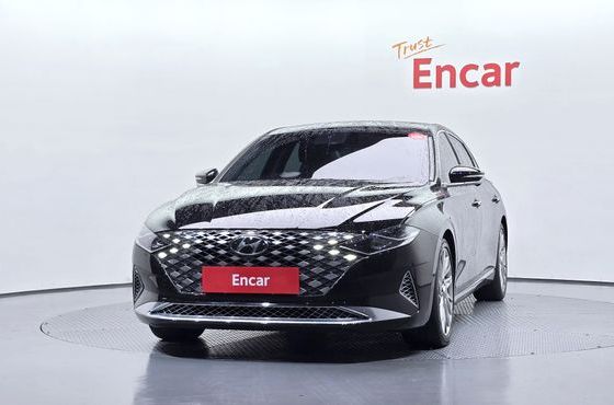 Hyundai Grandeur 2.5 Calligraphy — пробег 70 388 км — фото 3 из 5
