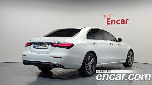 Mercedes-Benz E-Class из Кореи Encar