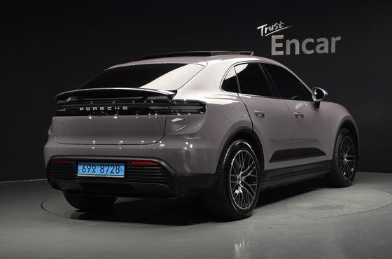 Porsche Macan Base 4 — пробег 28 362 км — фото 2 из 5