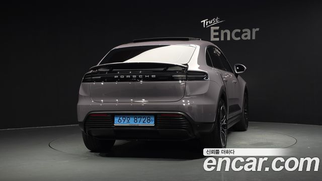 Porsche Macan из Кореи Encar