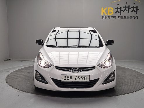 Hyundai AVANTE 1.6 GDi World Cup Edition — пробег 127 466 км — фото 1 из 5