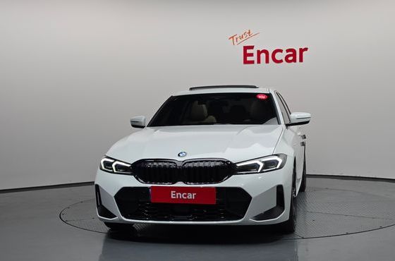 BMW 3-Series 320i M Sport — пробег 37 969 км — фото 3 из 5