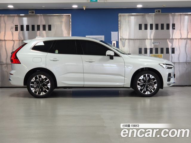 Volvo XC60 B5 Ultra Bright Air Sus — пробег 2 199 км — фото 4 из 5