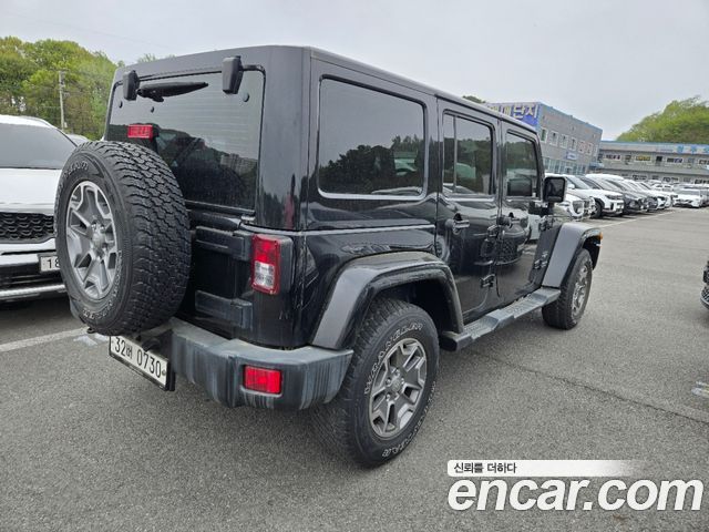 Jeep Wrangler 3.6 Sahara 4Door — пробег 174 476 км — фото 5 из 5