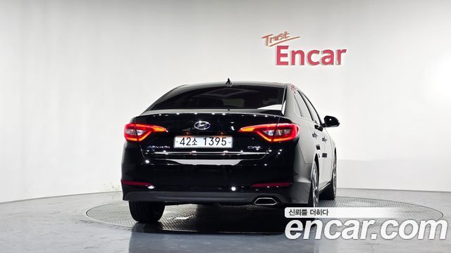 Hyundai Sonata 2.0 Premium — пробег 139 340 км — фото 4 из 5