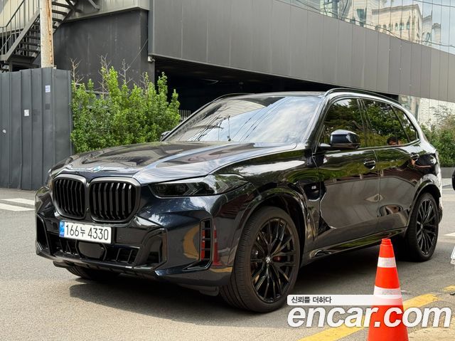 BMW X5 xDrive 40d M Sport Online Exclusive Editon — пробег 5 000 км — фото 1 из 5