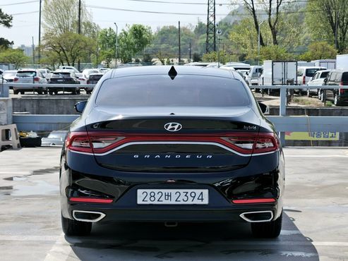 Hyundai Grandeur Premium — пробег 151 800 км — фото 4 из 5
