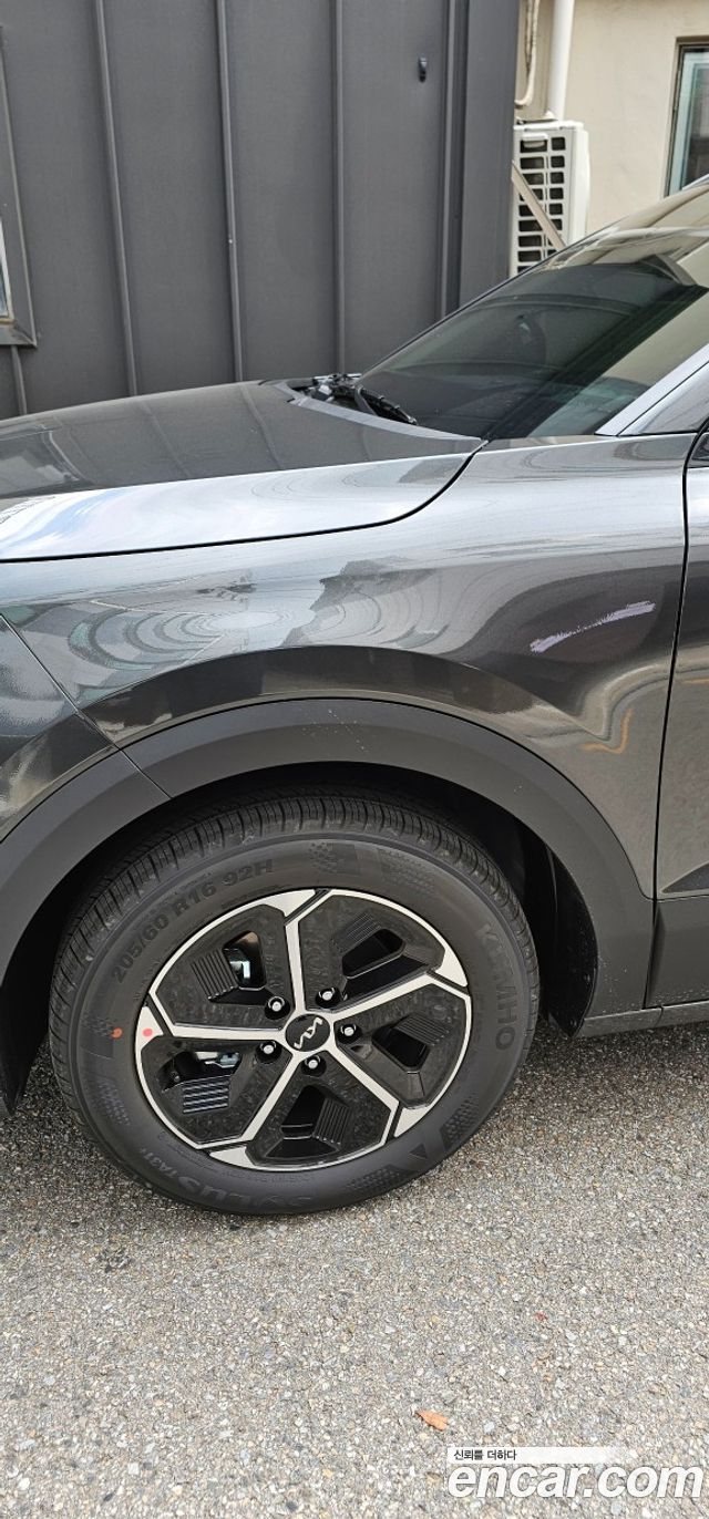 Kia Niro Prestige — пробег 500 км — фото 5 из 5