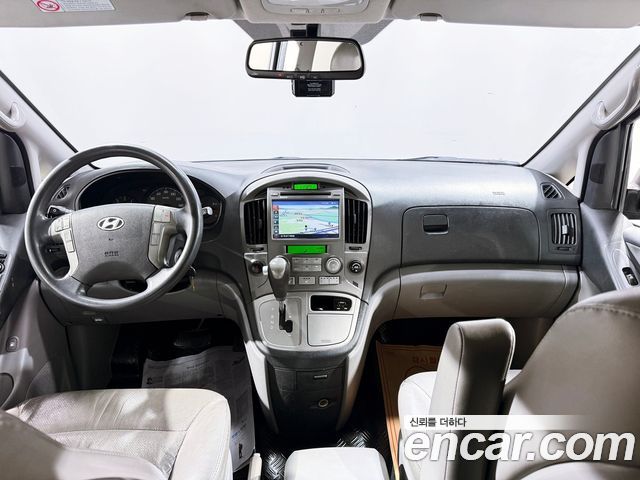 Hyundai Starex 11-Seater Wagon CVX Premium — пробег 231 472 км — фото 4 из 5