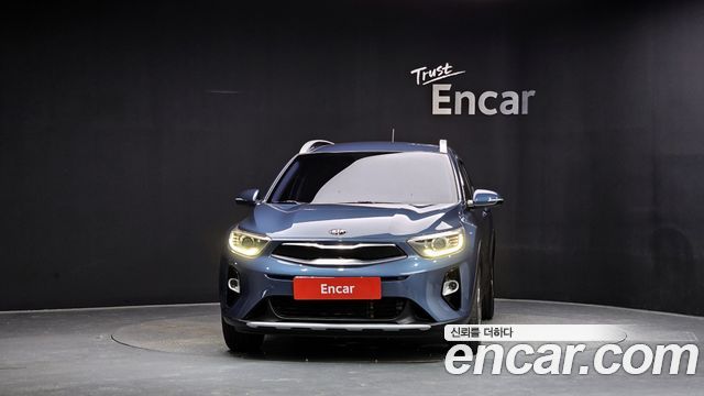 Kia Stonic из Кореи Encar
