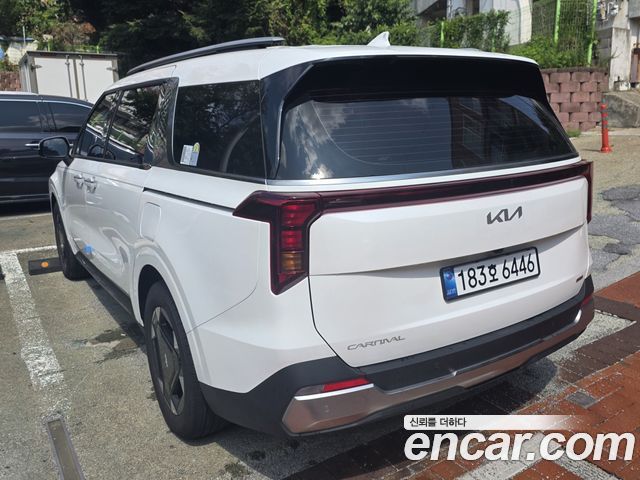 Kia Carnival HEV 9seater Nobless — пробег 7 132 км — фото 4 из 5
