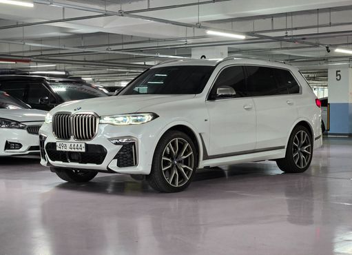 BMW X7 M50d — пробег 86 700 км — фото 1 из 5